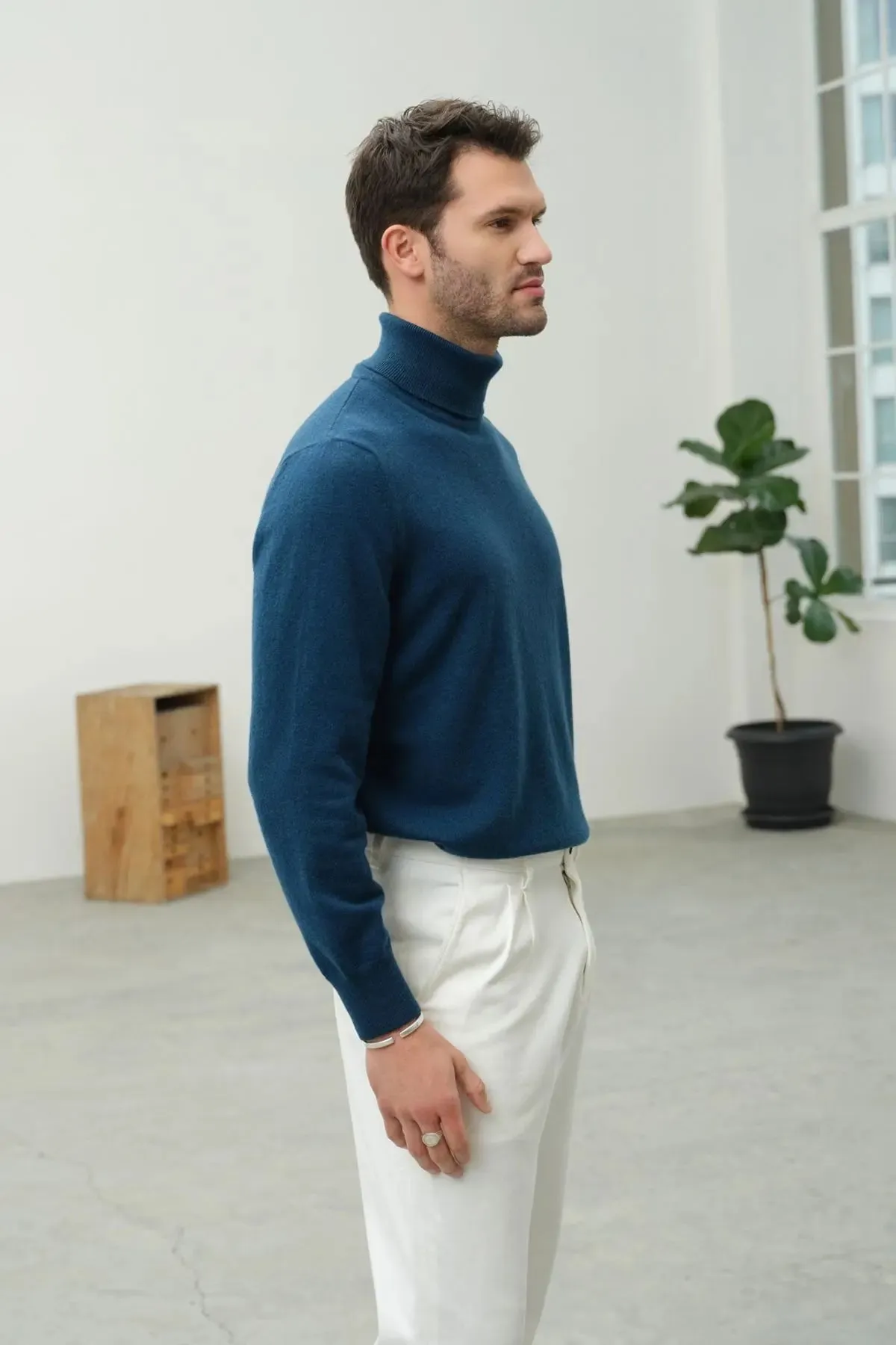 Peacock Pure Cashmere Men's Sweater
