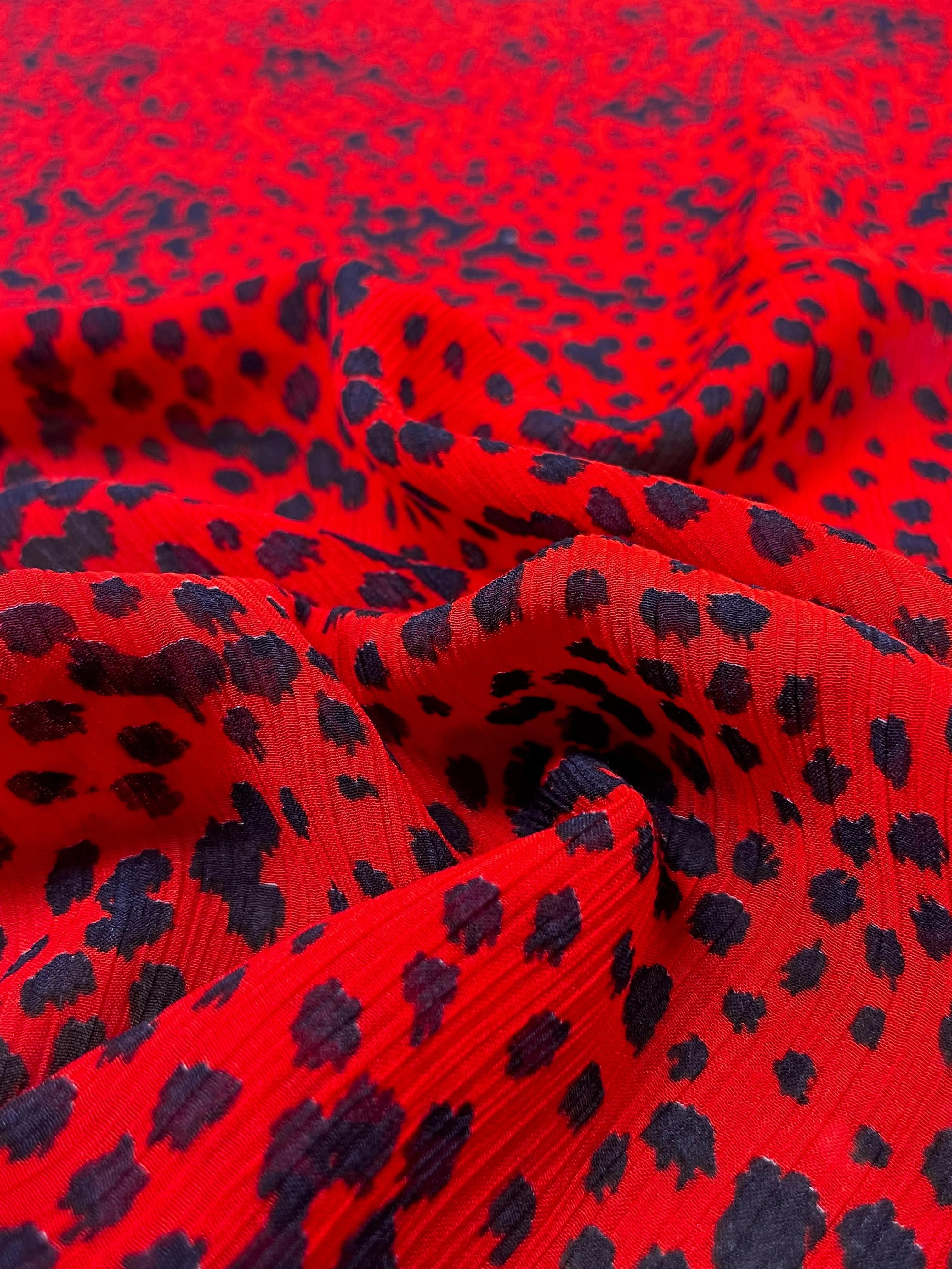 S-7650W ANIMAL LOOK PRINT SILK VISCOSE CREPON. ITALY