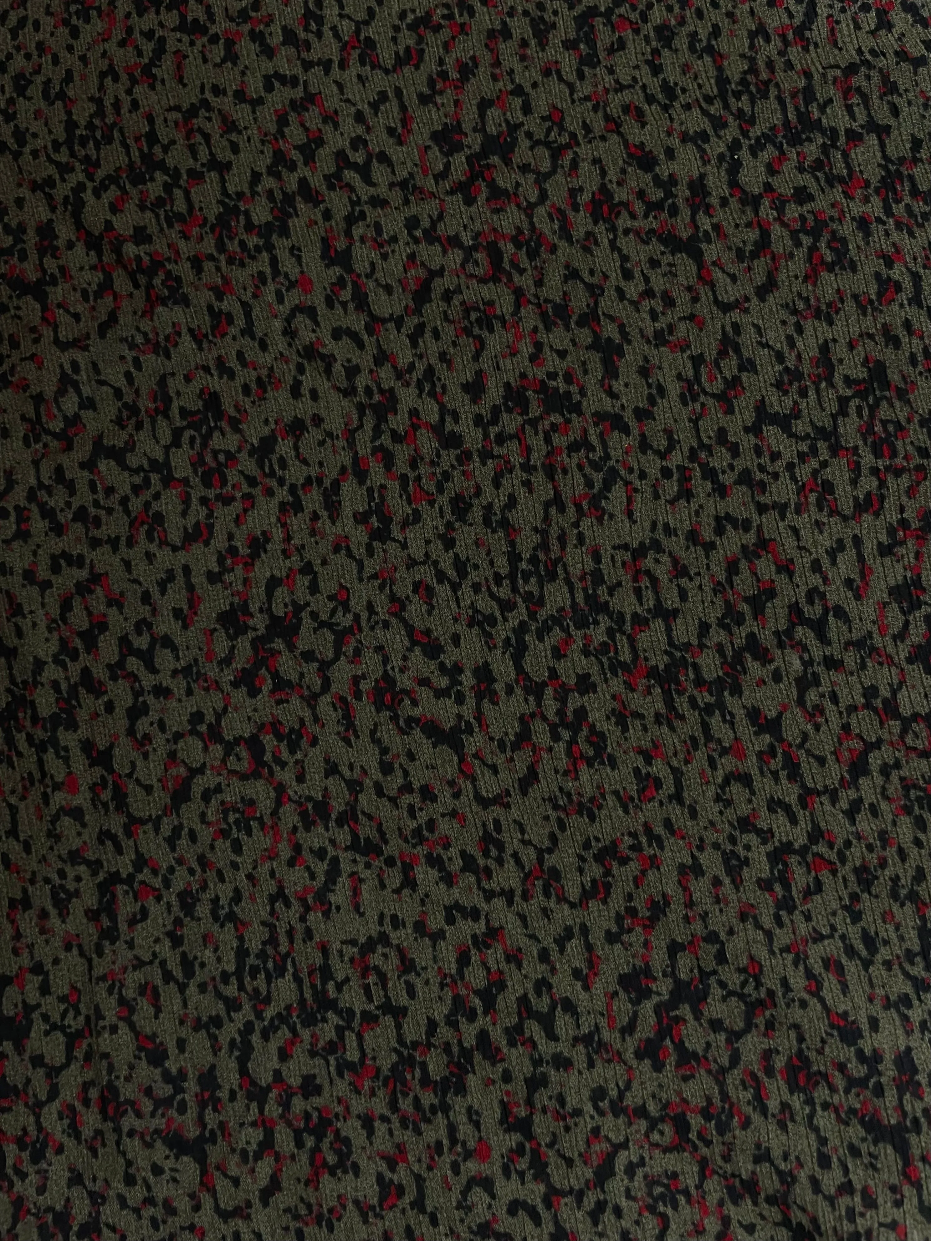 S-7651W ANIMAL LOOK PRINT SILK VISCOSE CREPON. ITALY