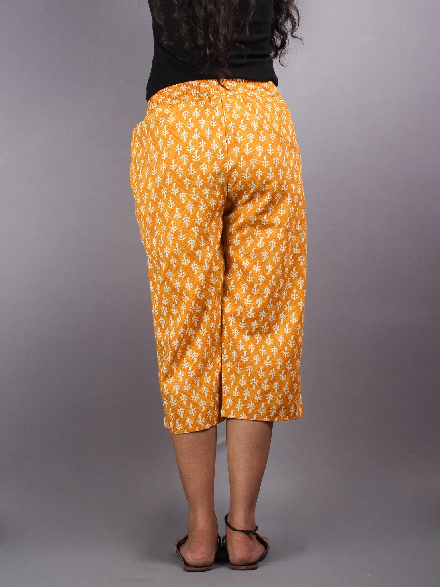 Yellow Hand Block Printed Elasticated Waist Capri - C0267013